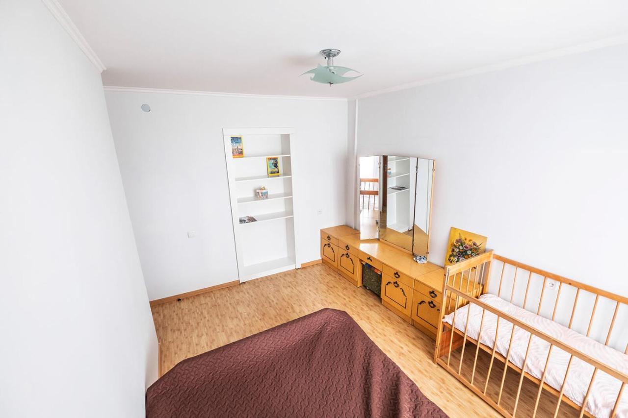 Apartment On Polevaya 44/12 Bohuslav Eksteriør billede