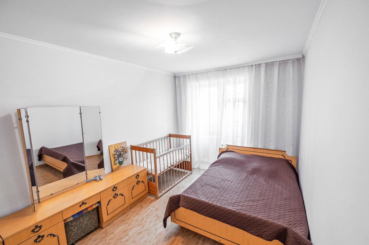 Apartment On Polevaya 44/12 Bohuslav Eksteriør billede