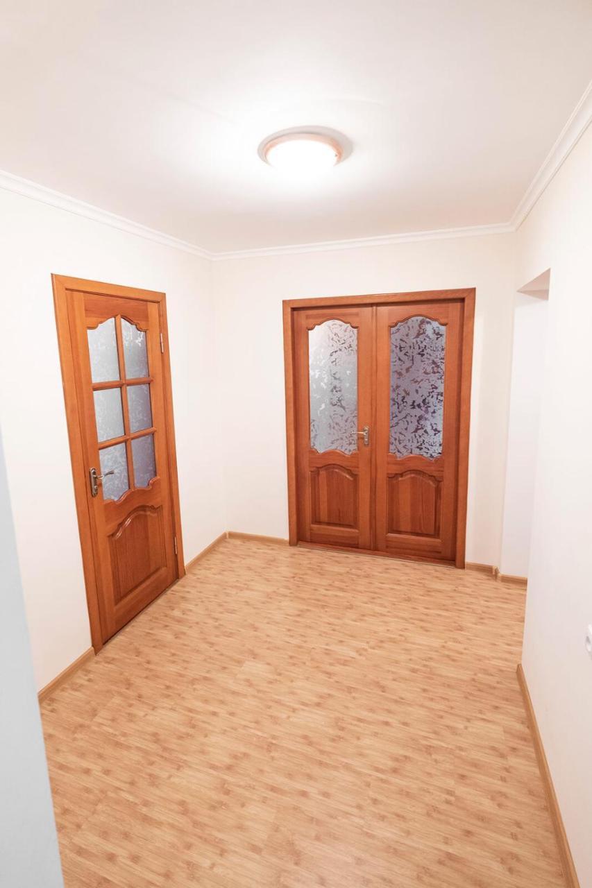 Apartment On Polevaya 44/12 Bohuslav Eksteriør billede